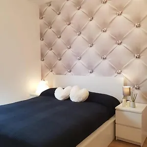 Bsuites Trieste In Centro Storico Con Wifi Apartman